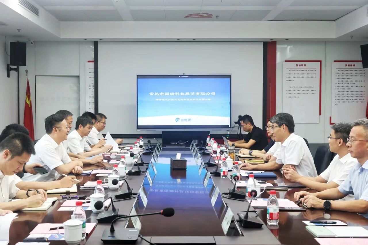 省海港集團(tuán)黨委委員、副總經(jīng)理江濤一行到訪省二輕集團(tuán)