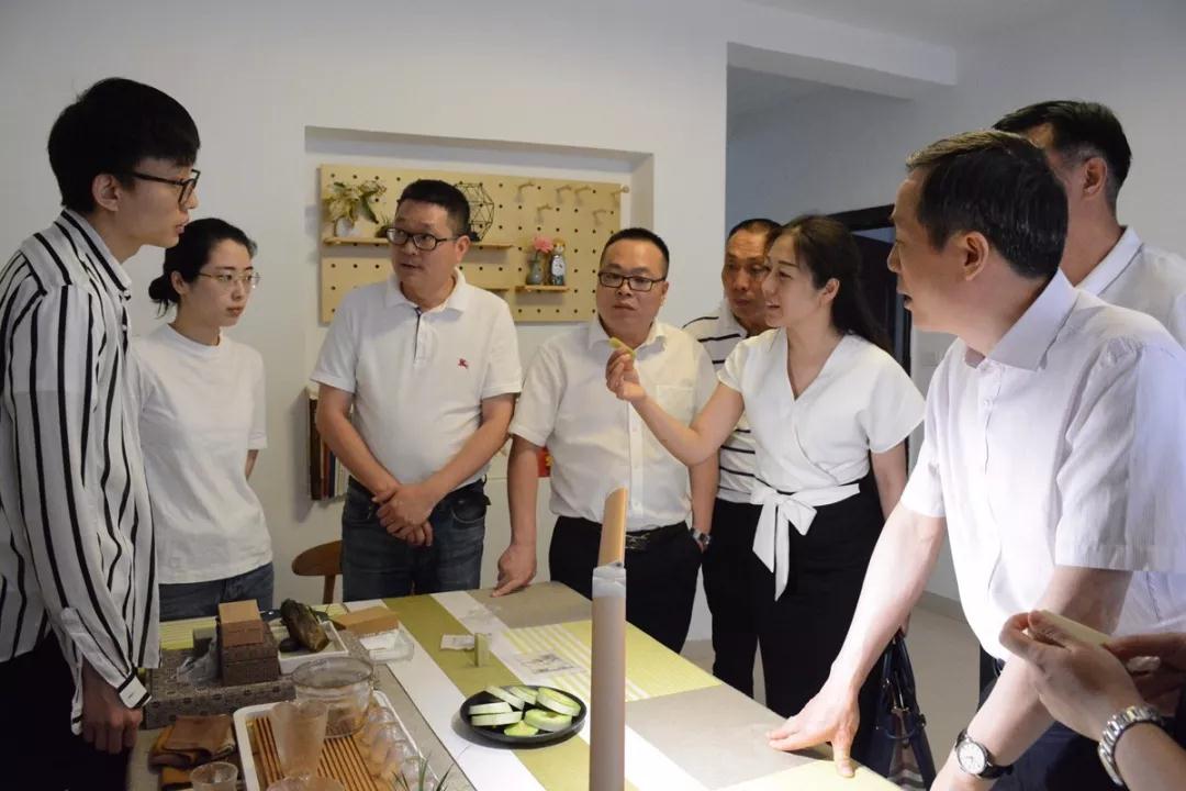 集團(tuán)公司黨委書記總經(jīng)理虞岳明一行赴青田考察石雕產(chǎn)業(yè)