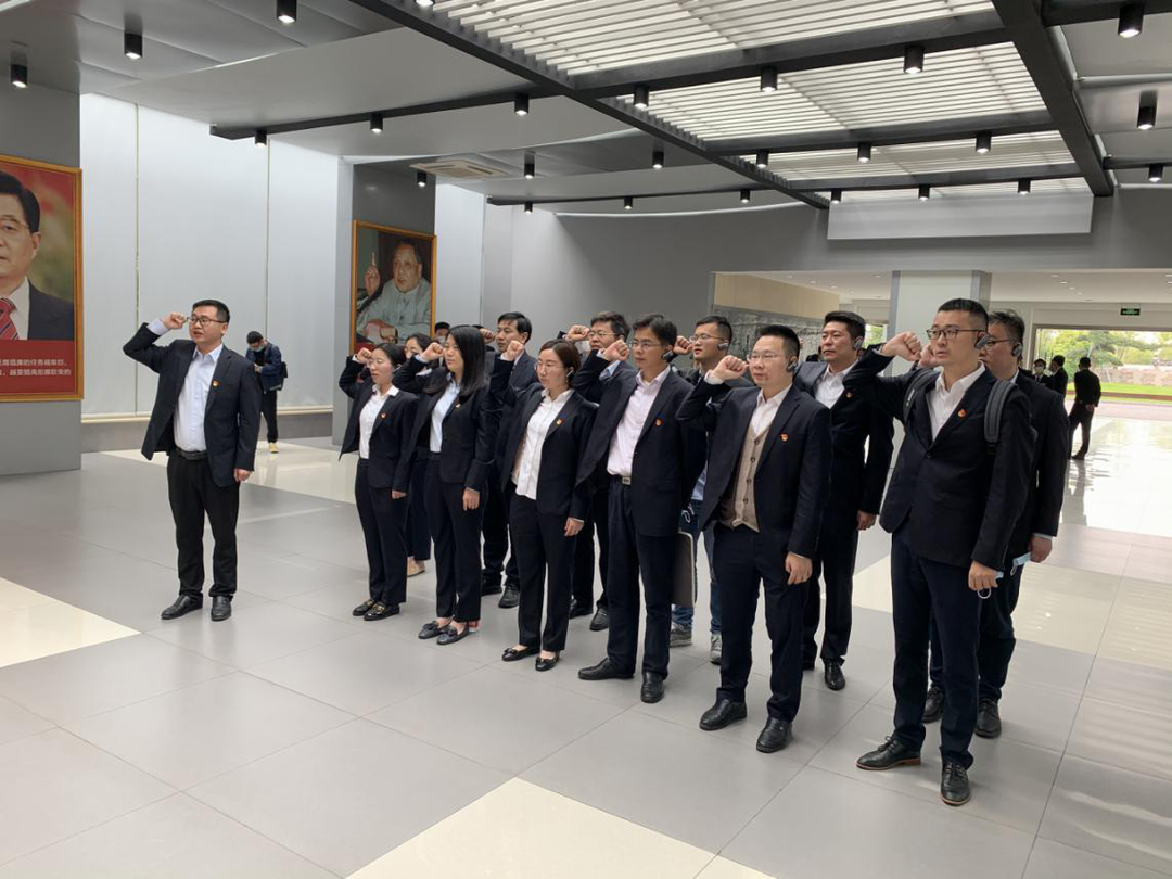 皮塑公司前往省法紀(jì)教育基地開展警示教育活動(dòng)