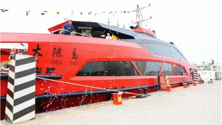 “大陳島”號(hào)豪華客輪抵達(dá)椒江，省二輕集團(tuán)國(guó)瑞科技公司配套全船套電氣設(shè)備