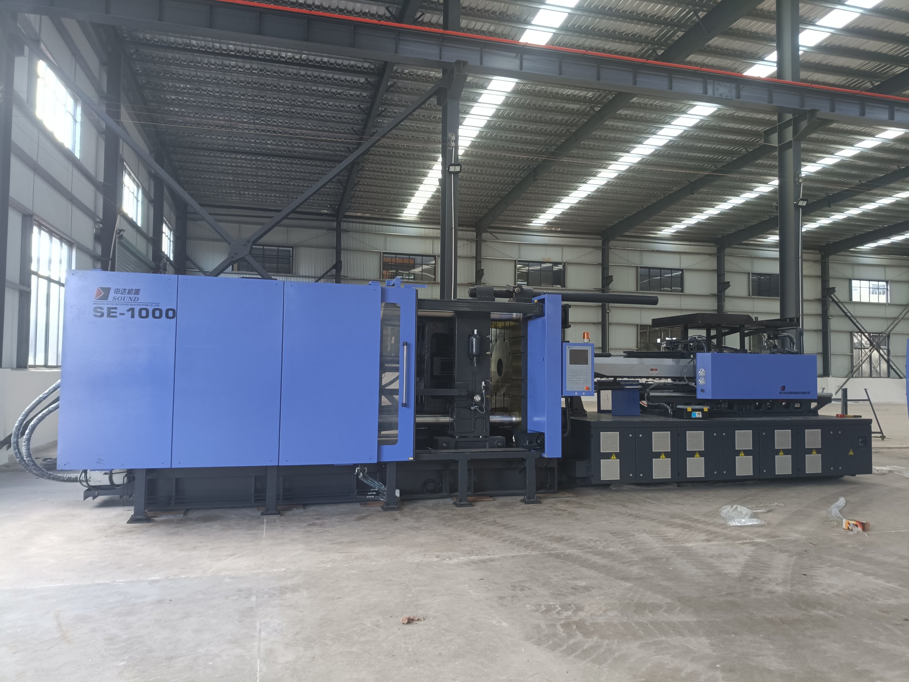 “零突破”！省二輕集團(tuán)首單注塑機(jī)融資租賃業(yè)務(wù)簽訂