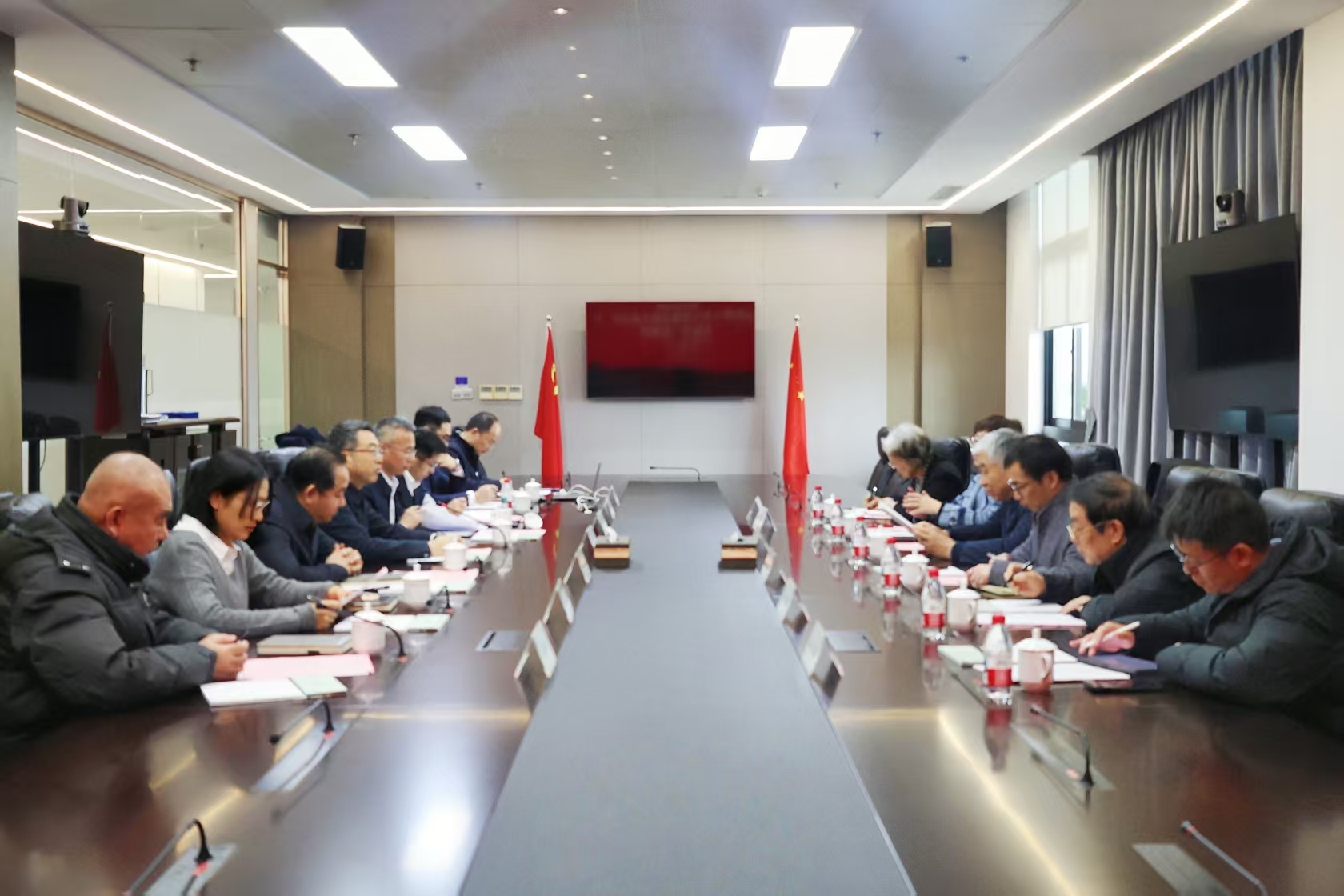 中國(guó)船舶工業(yè)行業(yè)協(xié)會(huì)會(huì)長(zhǎng)郭大成一行到訪省二輕集團(tuán)